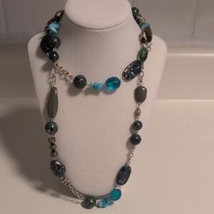 Gold Chain Link Blue Green And Gold Speckled Beaded Blue Chipped Shell Necklace‎